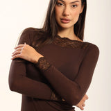 Bluza cu cașmir și modal cu decolteu barcuta si dantela maro BL012