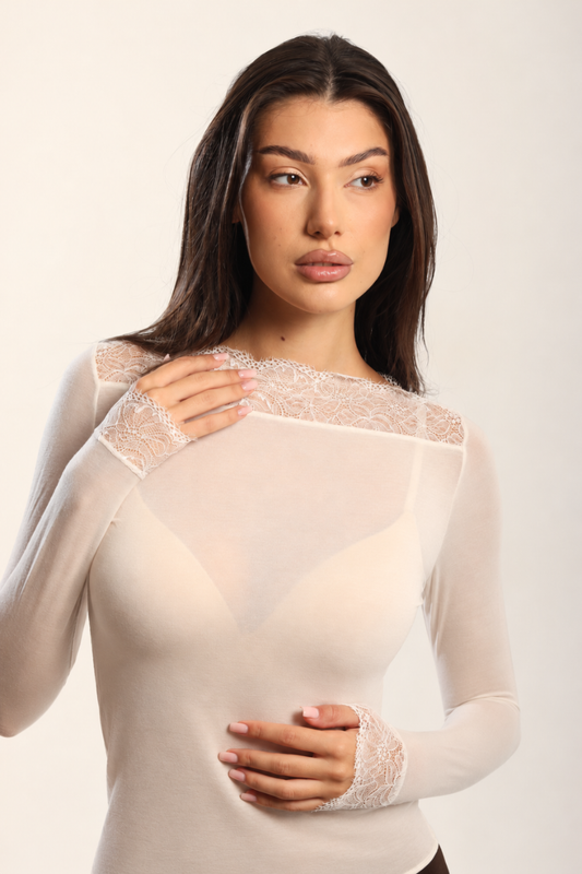 Bluza cu cașmir și modal cu decolteu barcuta si dantela nude BL012