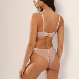 Sutien clasic neburetat decoltat roz pudra KATE R1700