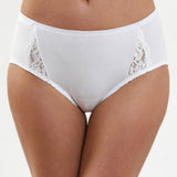 Chilot clasic cu dantela alb CARA S1574